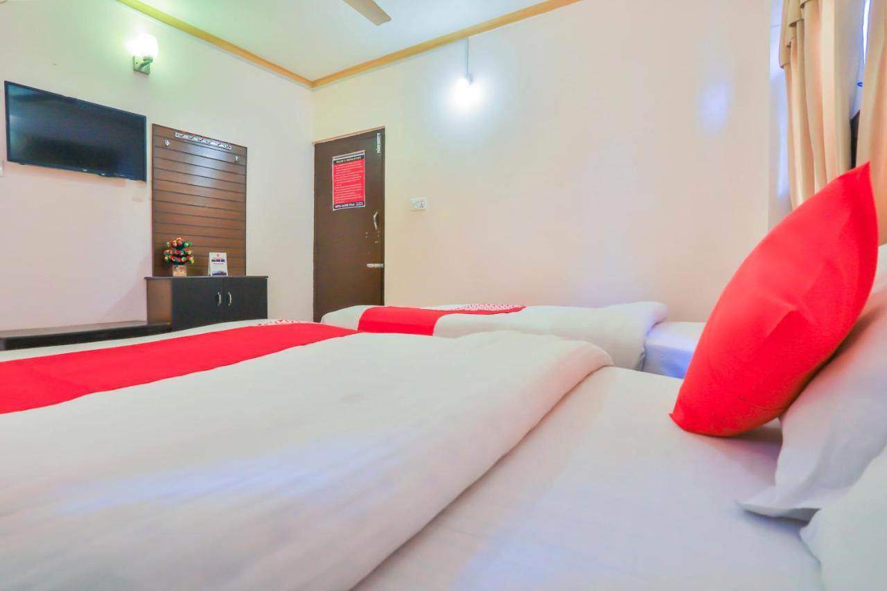 Hotel Alpine Villa ポカラ エクステリア 写真