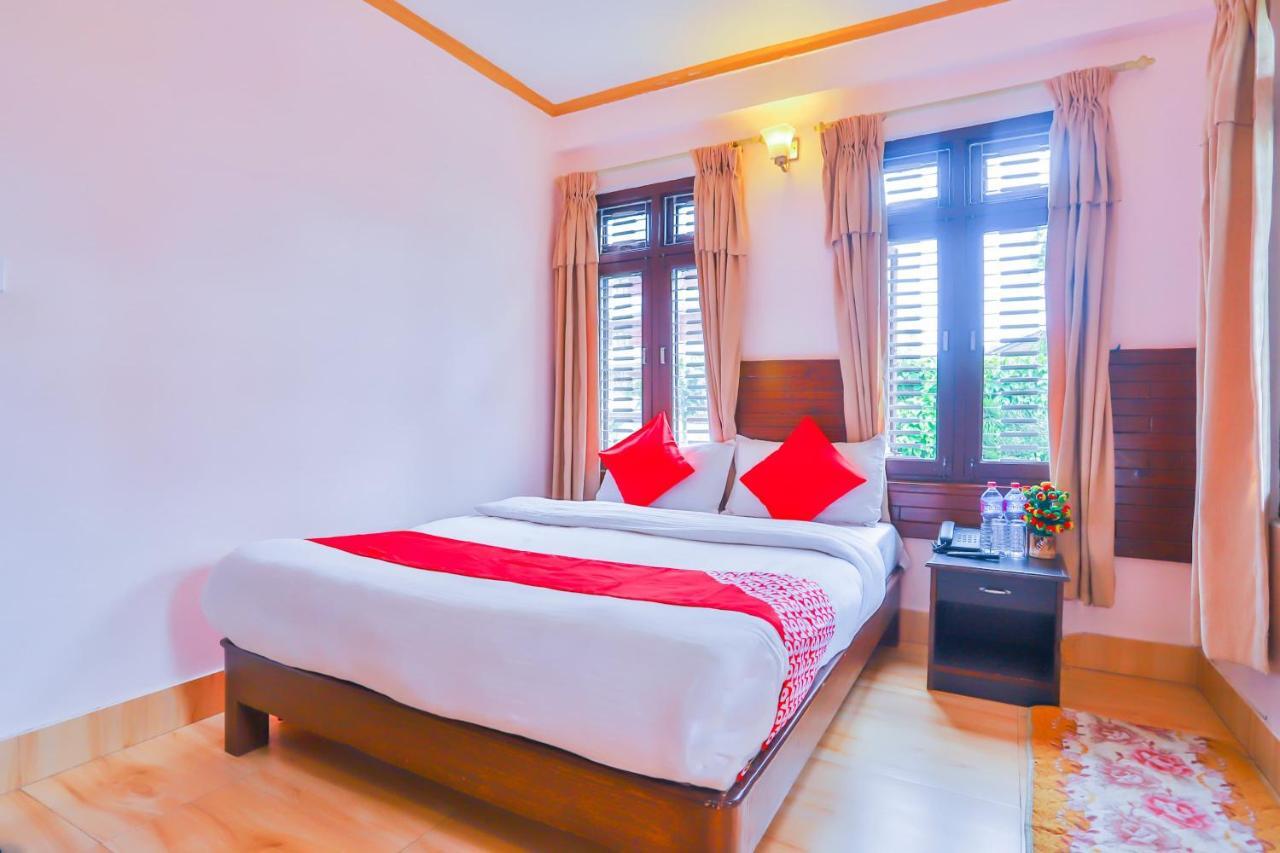 Hotel Alpine Villa ポカラ エクステリア 写真