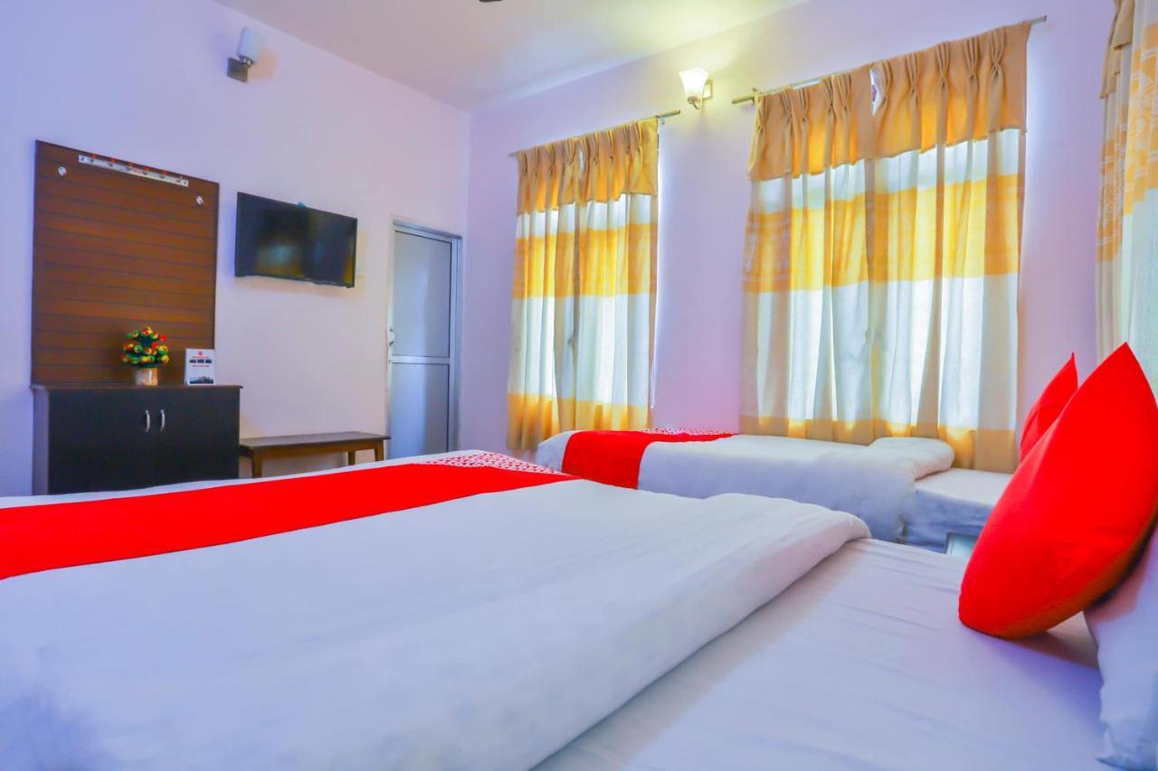 Hotel Alpine Villa ポカラ エクステリア 写真